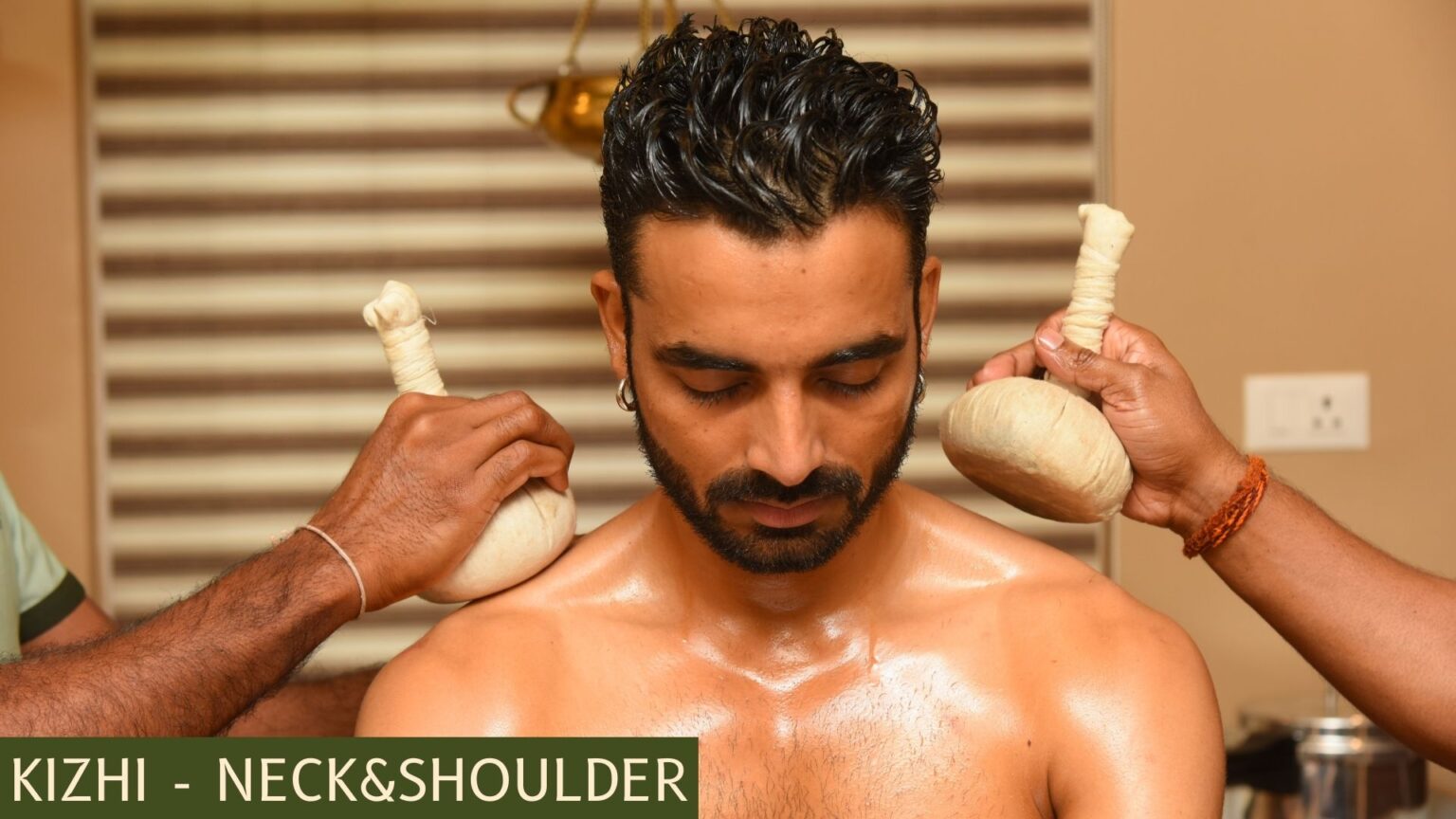 Kizhi Neck & Shoulders Therapy